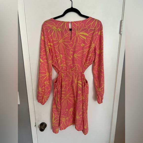 Universal Threads Cut Out Dress - Size M - Picture 3 of 7